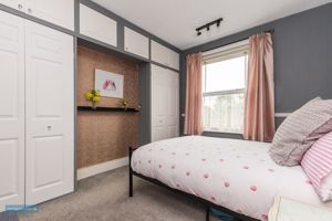Bedroom- click for photo gallery